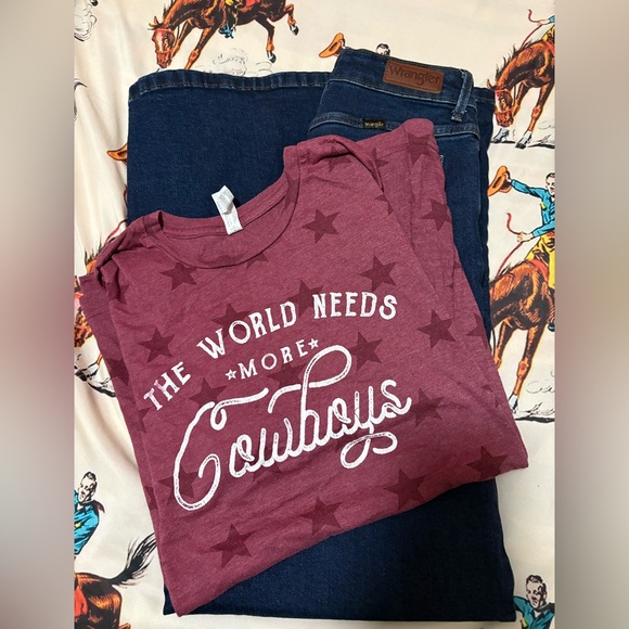 Maroon western tee - Picture 1 of 1